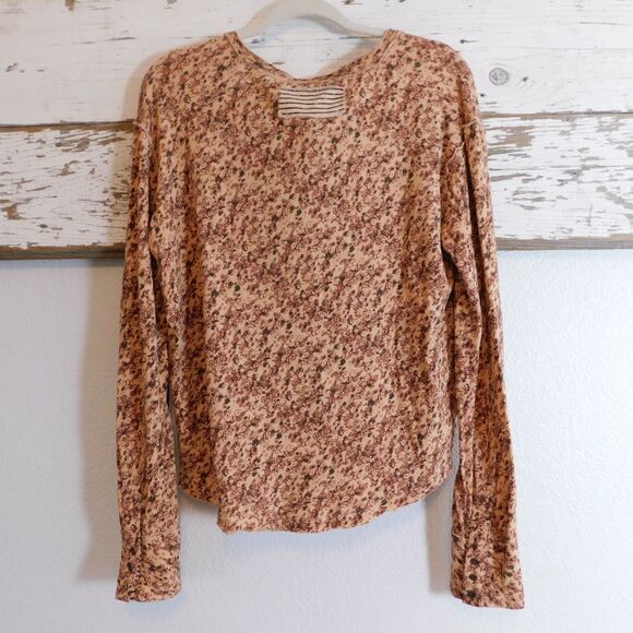 We The Free Thermal Henley Button Floral Boho Thermal Top Medium Buttons Tan NWT - Picture 5 of 16